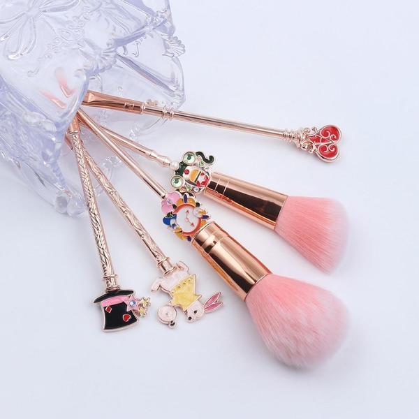 Alice in Wonderland Makeup Brushes